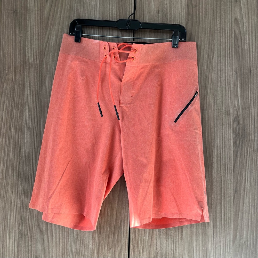 Lululemon Current State Short *9"